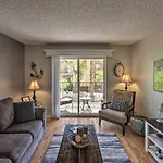 Lake Havasu Condo Walk To Lake, Dining And Shops!