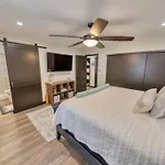 New! Beachy Lake Havasu Getaway