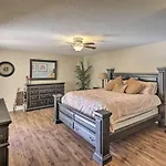 Idyllic Havasu Home With Private Pool, Pet Friendly!