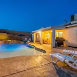 Playpool Oasis-Pool, Spa, Garage, Great Lake Views