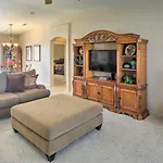 Pet-Friendly Lake Havasu Home Pool And Private Yard