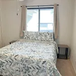 Cheerful Pool Home-Lowkey, 10Min To Lake, Comfort