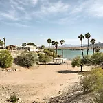 Cozy Lake Havasu City Home With Dock And Beach Access!