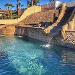 Ultimate Backyard-Pool/Spa. Slide. Lakeview. Ball