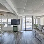 Lake Havasu Home With Resort Perks, Walk To Lake
