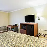 Rodeway Inn & Suites