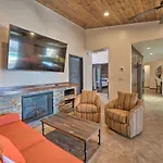 Pet-Friendly Lake Havasu Gem Pool And Game Room