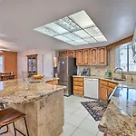 Pet-Friendly Lake Havasu City Retreat With Pool!