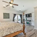 Luxe Lake Havasu City Home With Pool, 4 Mi To Dtwn