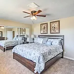 Lake Havasu Home With Pool, Near London Bridge!