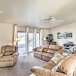 Cozy Lake Havasu House With Views - 1 Mi To Water!