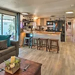 Cozy Lake Havasu City Getaway With Lake Views!
