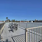 Family-Friendly Lake Havasu Getaway With Deck And Pool