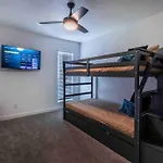 Peaceful Desert Villa W/Lake View & Spa
