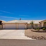 Sunset Paradise . Pool . Bbq . Smart Tv . Sleeps10