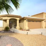 Trendy Southside Beauty With Rv Access