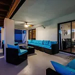 Casa Azul Lake House Relax & Play - Water & Desert