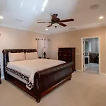 Golf Course Luxury Retreat On Hogan
