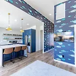 Lakeside Luxury - Sams Beachcomber Lake Access