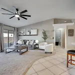 Inviting Home With Lake View 2 Mi To Lake Havasu!