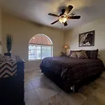 Carlsbad Cutie - Sparkling Pool Home