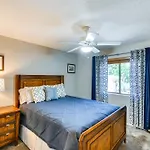 Lake Havasu City Oasis With Outdoor Pool And Hot Tub!
