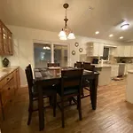 Jacuzzi Pool Home & Casita Wifi Ac Tvs Rv Boat Parking