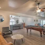 Lake Havasu City Gem With Putting Green And Pool Table