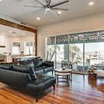 Lake Havasu Retreat With Pool, Spa And Lake Views!