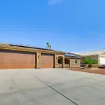 Lake Havasu City Home Heated Pool, 4 Mi To Beach!