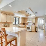 Pet-Friendly Lake Havasu City Home With Heated Pool!