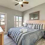 Lake Havasu City Condo - Walk To Rotary Park!