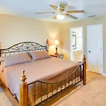 Pet-Friendly Arizona Abode About 5 Mi To Beach And Golf!