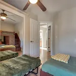 Peruvian-4 Bed Desert Oasis -Pool, Hot-Tub &Outdoor Kitchen