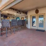 Peruvian-4 Bed Desert Oasis -Pool, Hot-Tub &Outdoor Kitchen