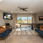 Peakview - Pool Spa Firepit Games Garage