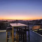 Half Acre Resort With Abundant Amenities