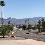 A Unique Boutique Havasu Retreat