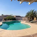 Lodestar Lake Livin 4-Bedroom Pool Views