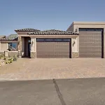 Arizona Escape Awaits At This Modern Vacation 2042