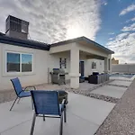 Newly Constructed Lake Havasu Home With Pool
