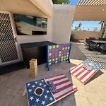 Grand Havasu Oasis With Custom Pool & Spa!