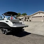 Grand Havasu Oasis With Custom Pool & Spa!