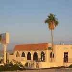 Sand Castle Inn