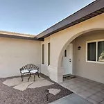 Home With Patio And Grill Less Than 3 Mi To Lake Havasu!