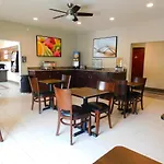 Island Suites