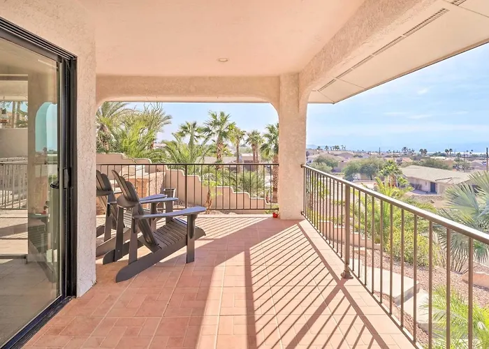 Stunning Lake Havasu City Getaway With Hot Tub!