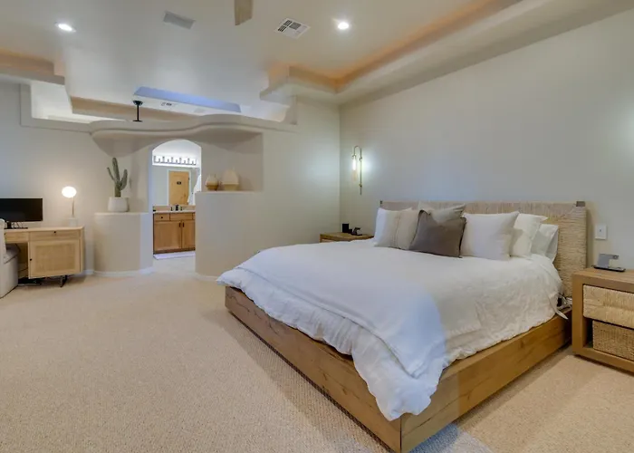Luxe Lake Havasu Getaway With Pool And Rooftop Deck