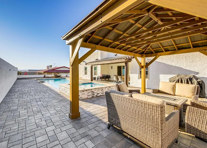 Pet-Friendly Lake Havasu Home With Hot Tub And Pool