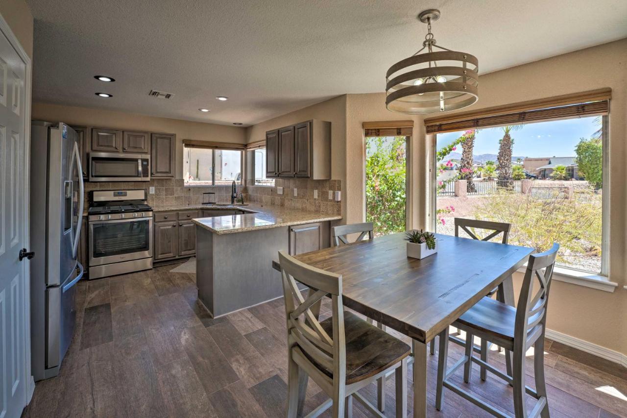 With Private Pool And Bbq, 4 Mi To Havasu! Holiday home Lake Havasu City